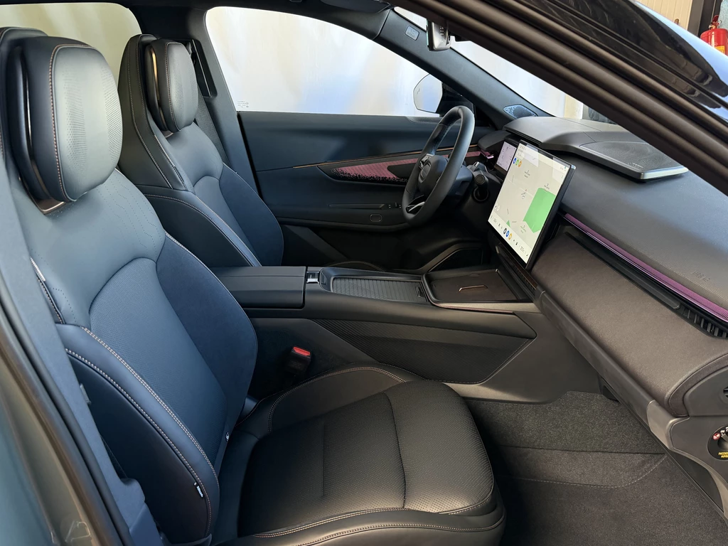 Lynk & Co 08 – foto 44