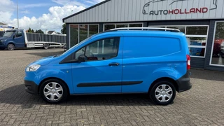 Ford Transit Courier – thumbnail 2