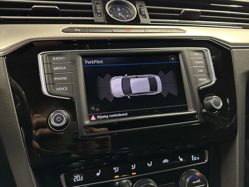 Volkswagen Passat – foto 29