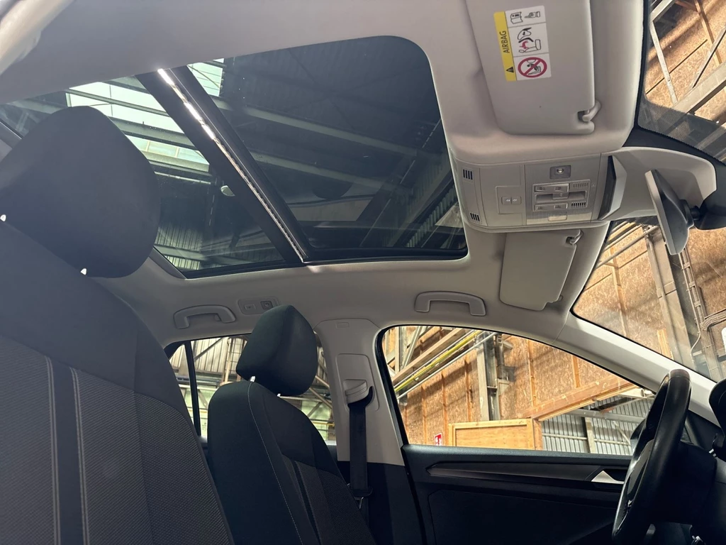 Volkswagen T-Roc – foto 8