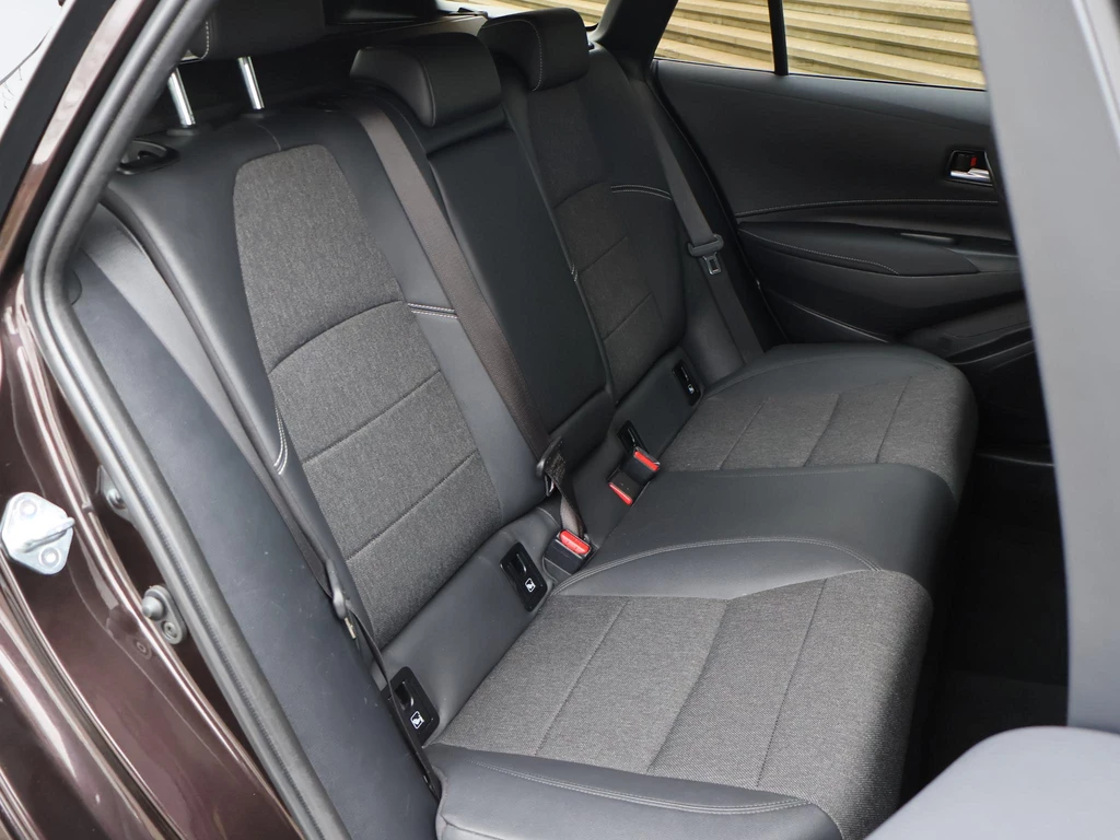 Toyota Corolla Touring Sports – foto 10