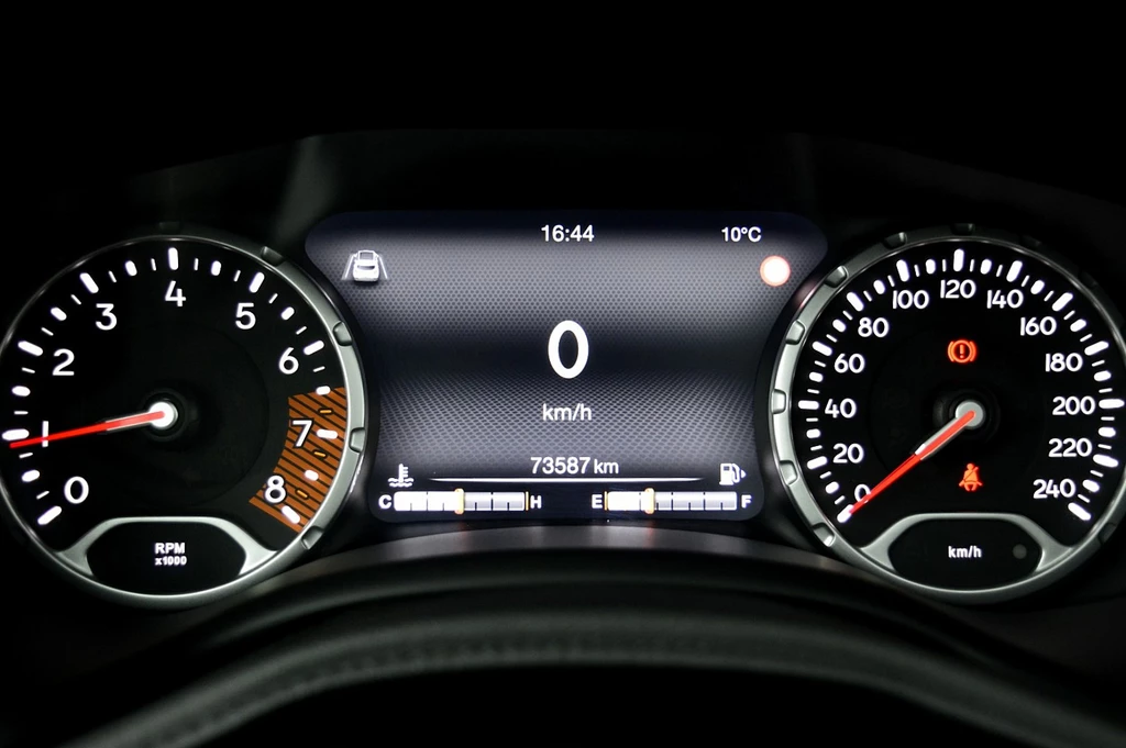 Jeep Renegade – foto 16