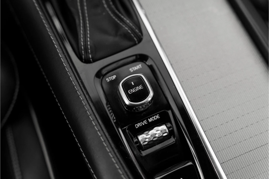 Volvo XC90 – foto 19