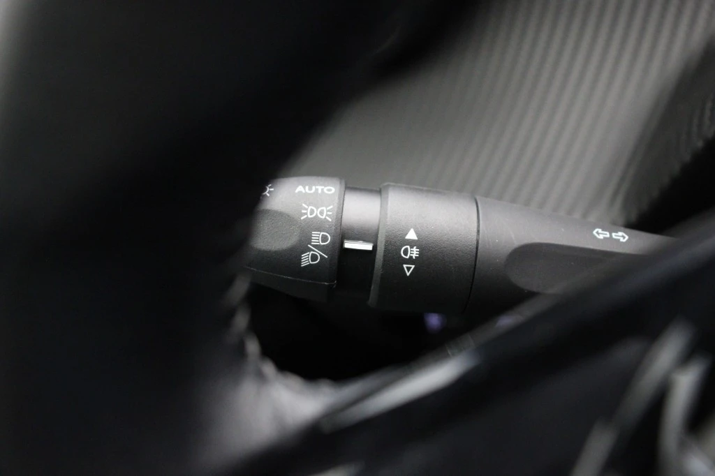 Peugeot 208 – foto 25