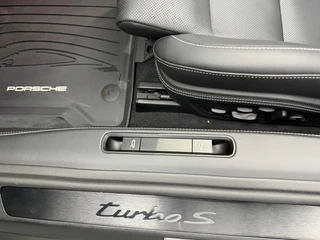 Porsche 911 – thumbnail 33