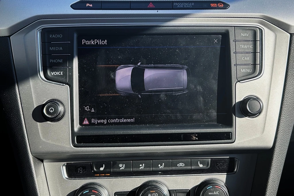 Volkswagen Passat – foto 14