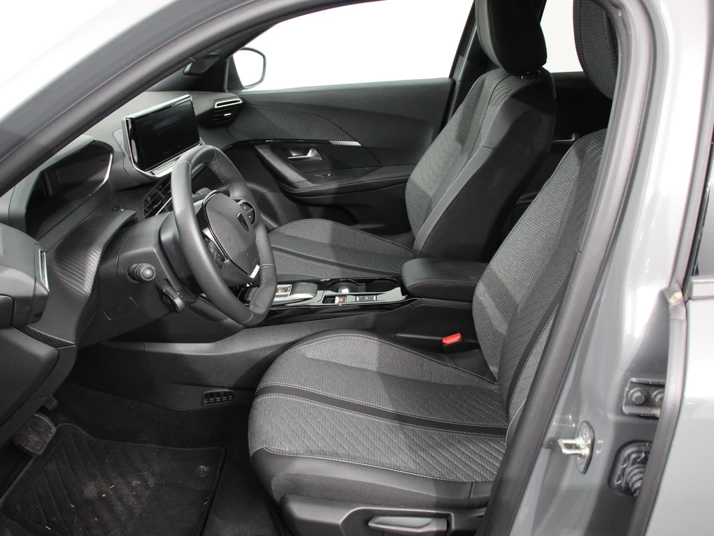 Peugeot e-2008 – foto 15