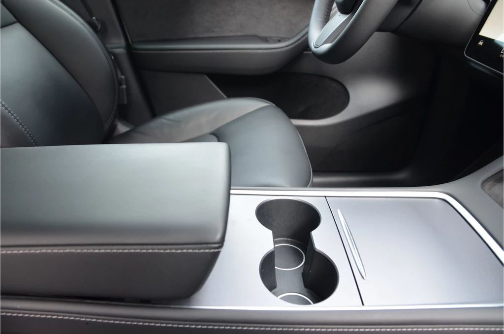 Tesla Model Y – foto 7
