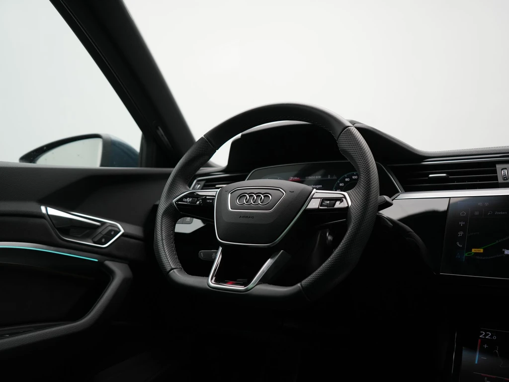 Audi Q8 Sportback e-tron – foto 29