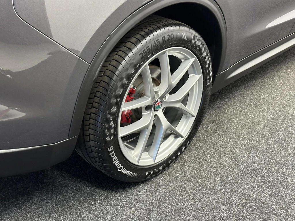 Alfa Romeo Stelvio – foto 12