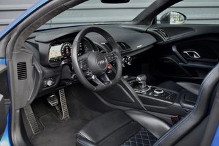 Audi R8 – thumbnail 11