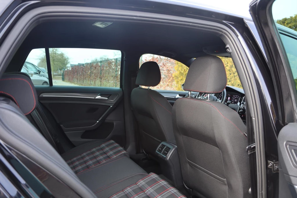 Volkswagen Golf – foto 101