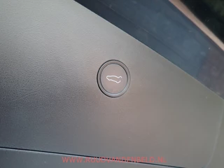Tesla Model X – thumbnail 37