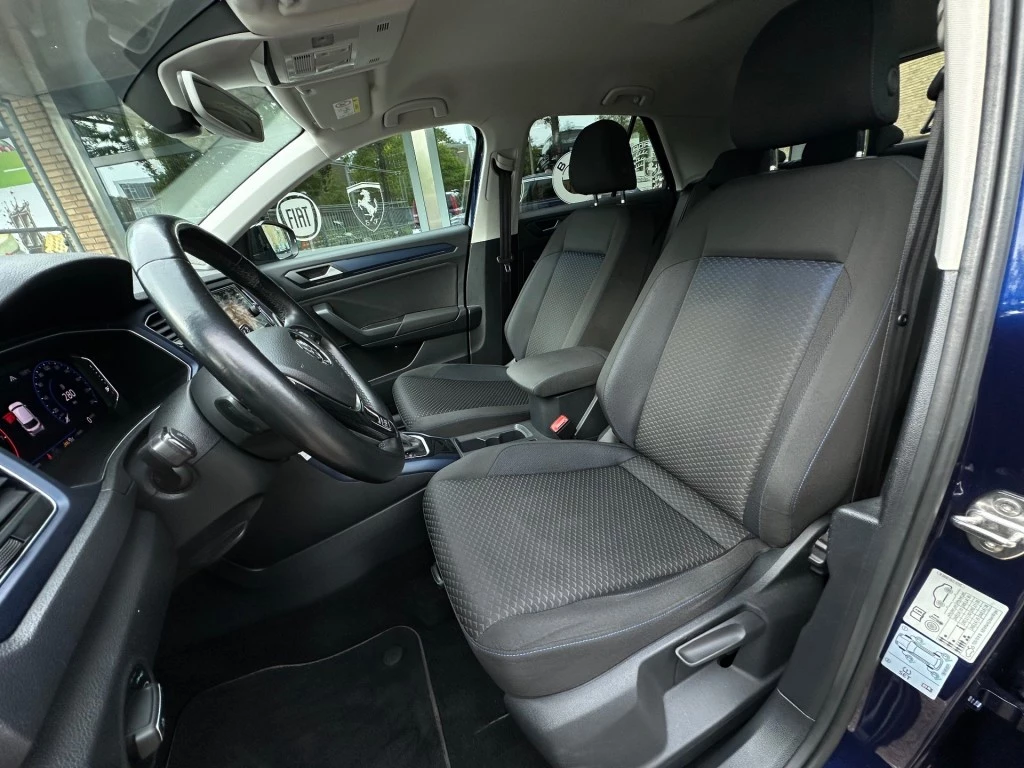 Volkswagen T-Roc – foto 10