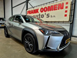 Lexus UX – thumbnail 10