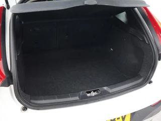 Volvo V40 – thumbnail 14