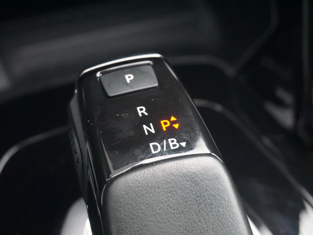 Peugeot e-2008 – foto 33