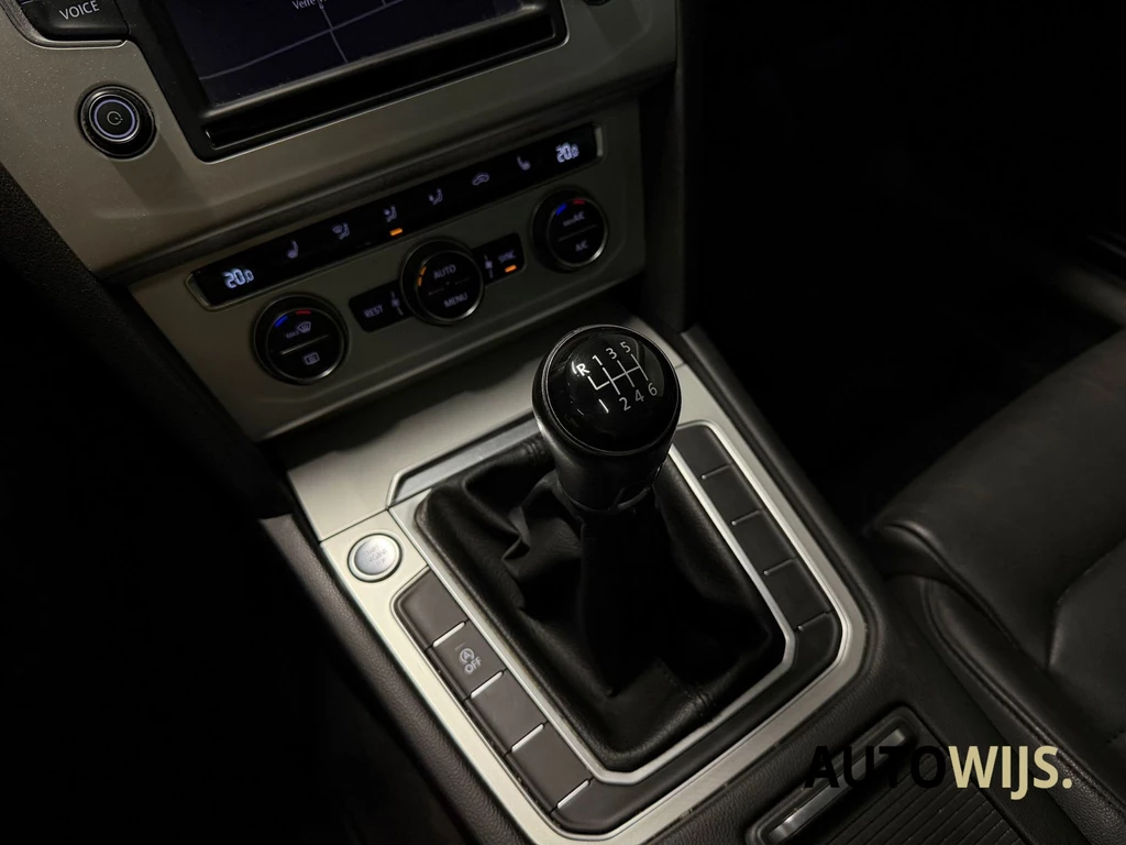 Volkswagen Passat – foto 21