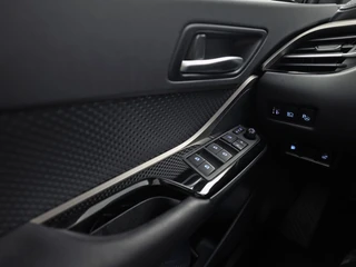 Toyota C-HR – thumbnail 23
