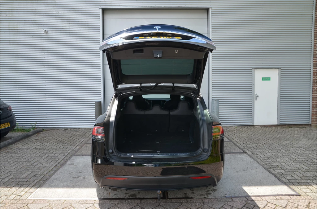 Tesla Model X – foto 33
