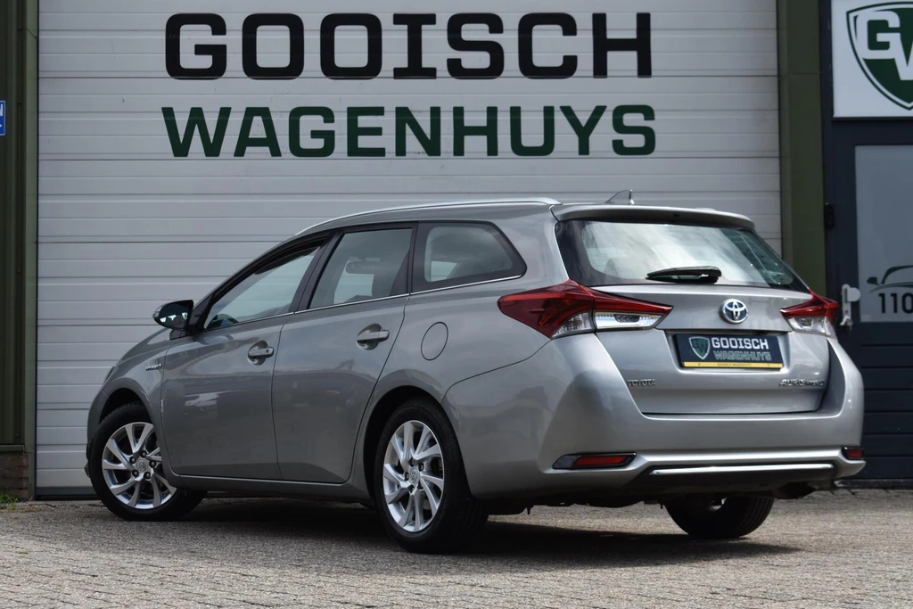 Toyota Auris – foto 2
