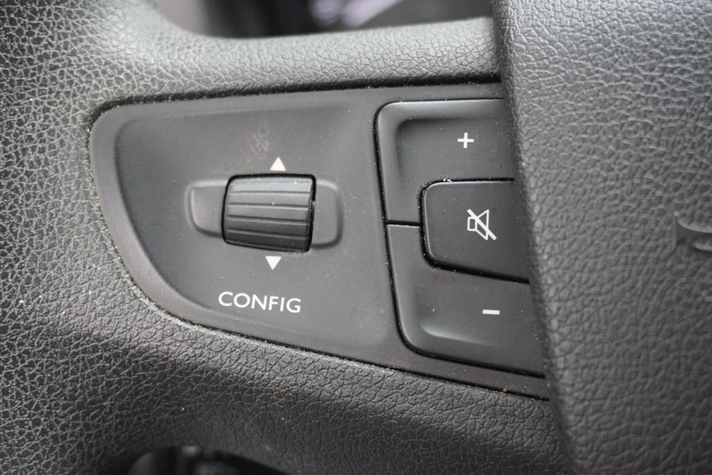 Opel Vivaro – foto 16
