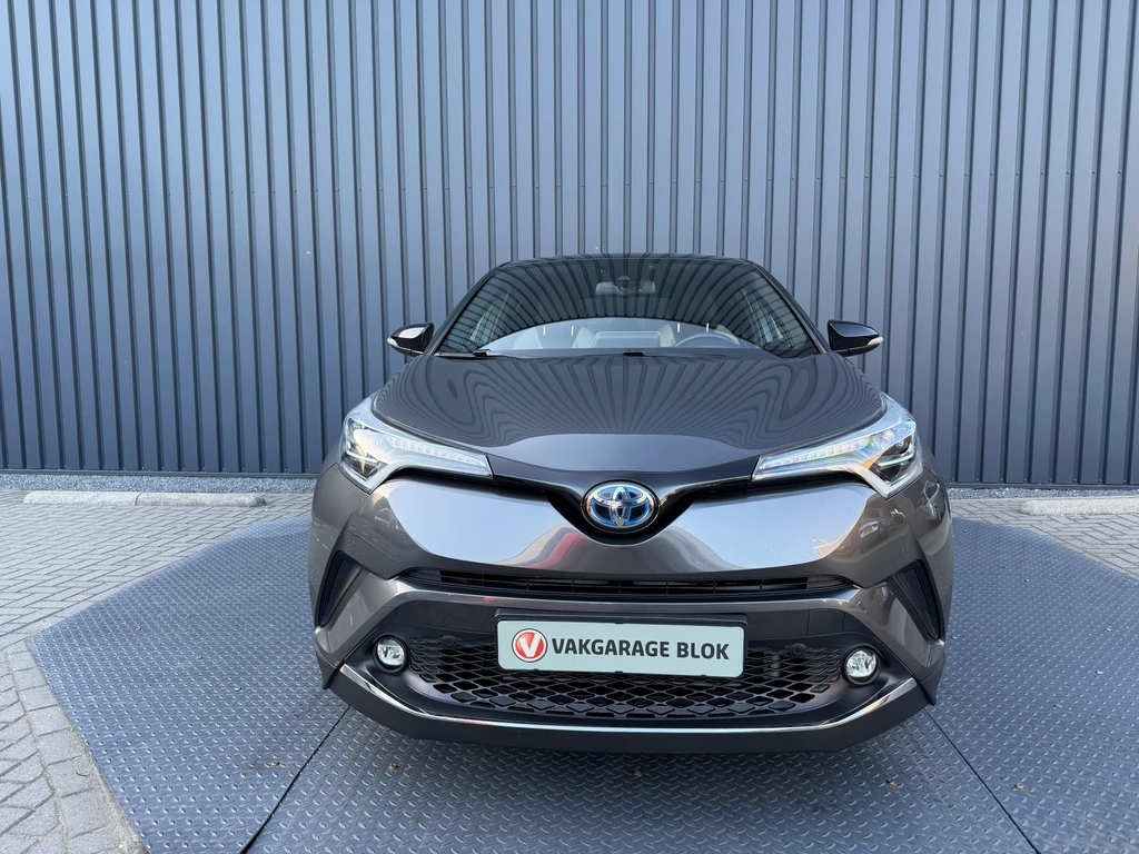 Toyota C-HR – foto 12