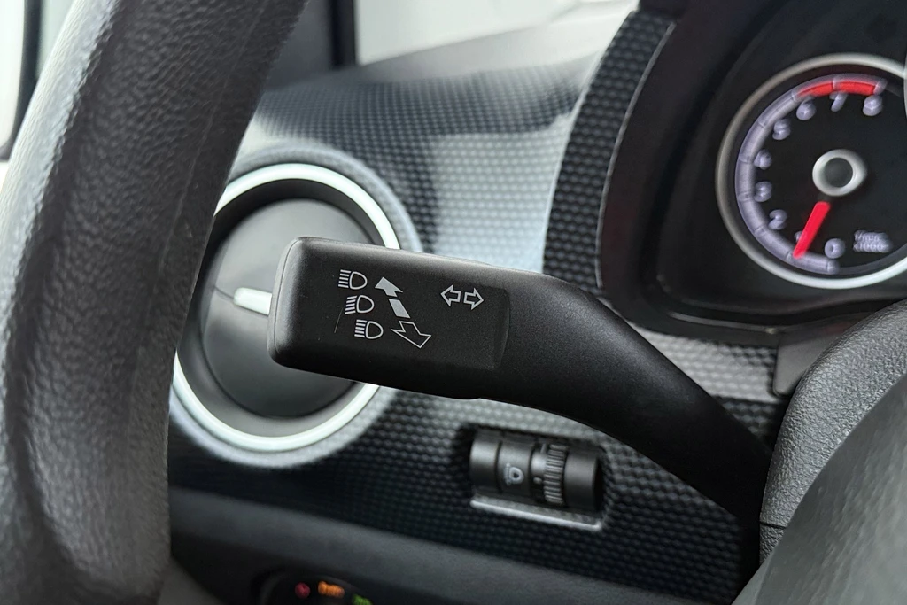 Volkswagen up! – foto 27