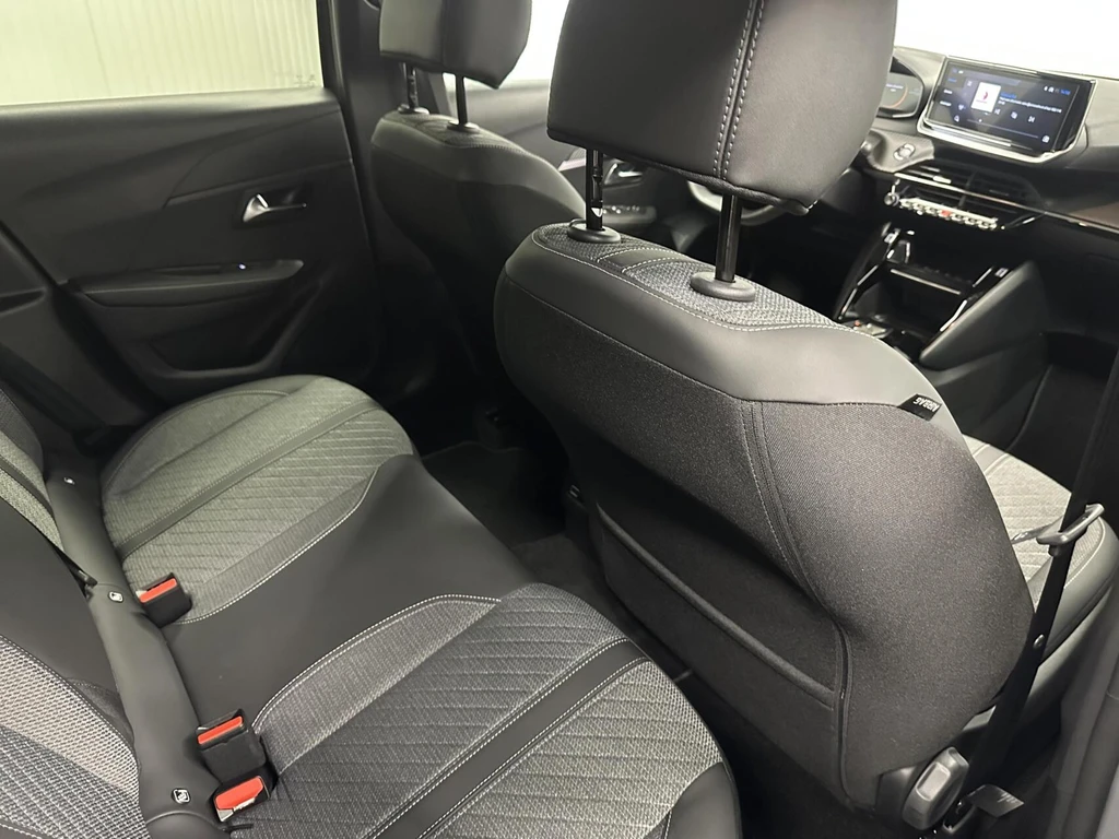 Peugeot e-208 – foto 13