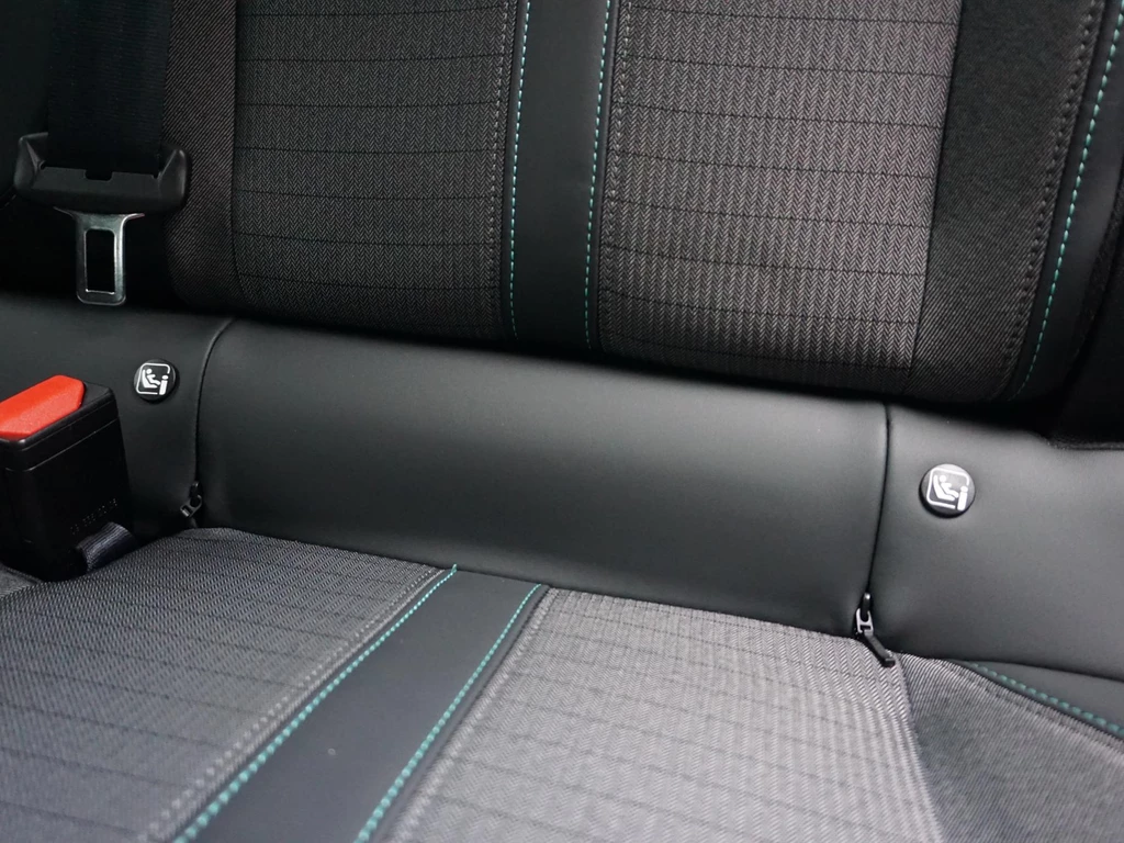Peugeot e-2008 – foto 36