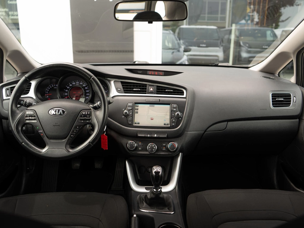 Kia cee'd – foto 12