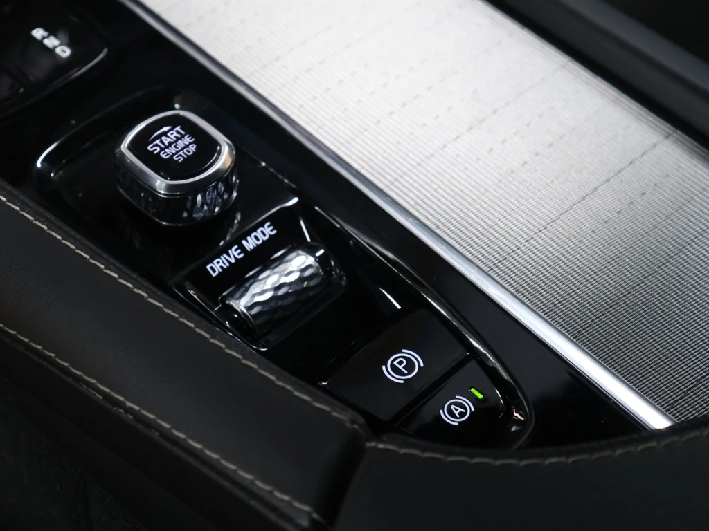 Volvo XC90 – foto 24
