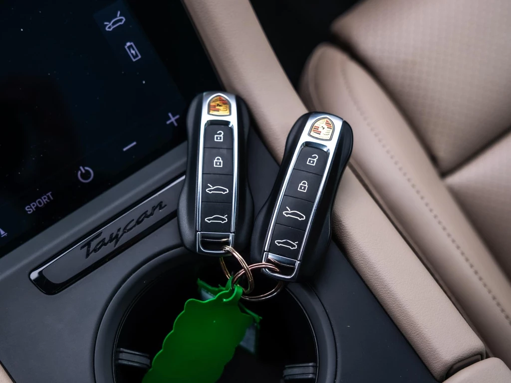 Porsche Taycan – foto 34