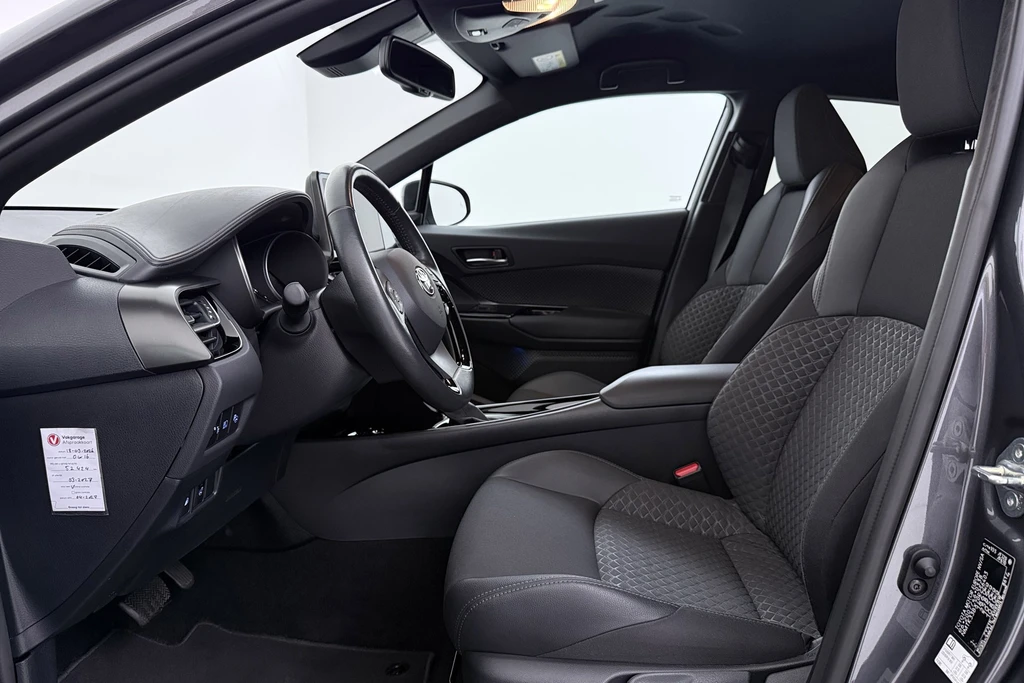 Toyota C-HR – foto 13