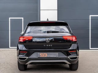 Volkswagen T-Roc – thumbnail 3