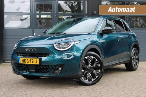 Fiat 600 1.2 HYBRID LA PRIMA 1e eigenaar **NL-Auto** Afneembare Trekhaak