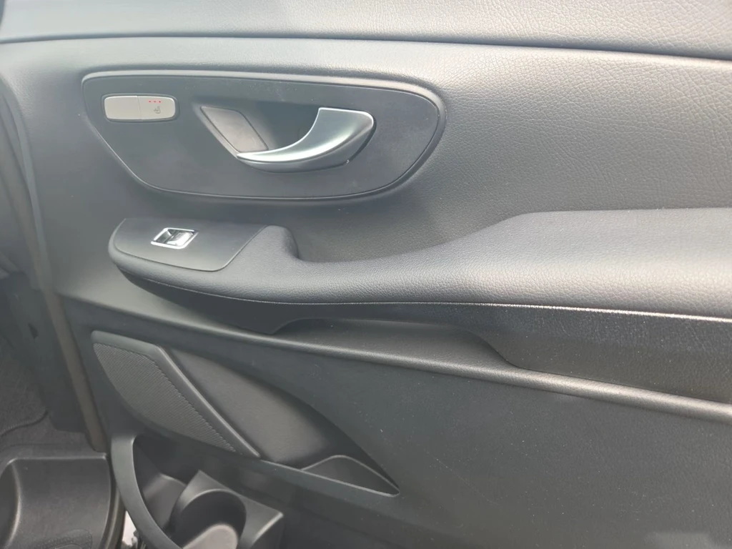 Mercedes-Benz EQV – foto 15