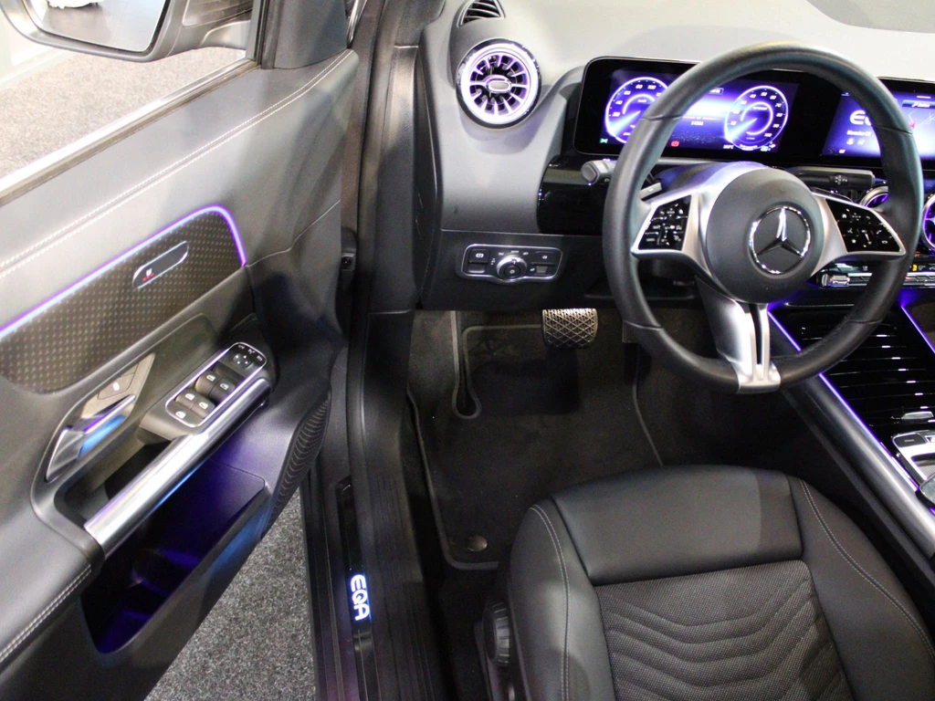 Mercedes-Benz EQA – foto 22