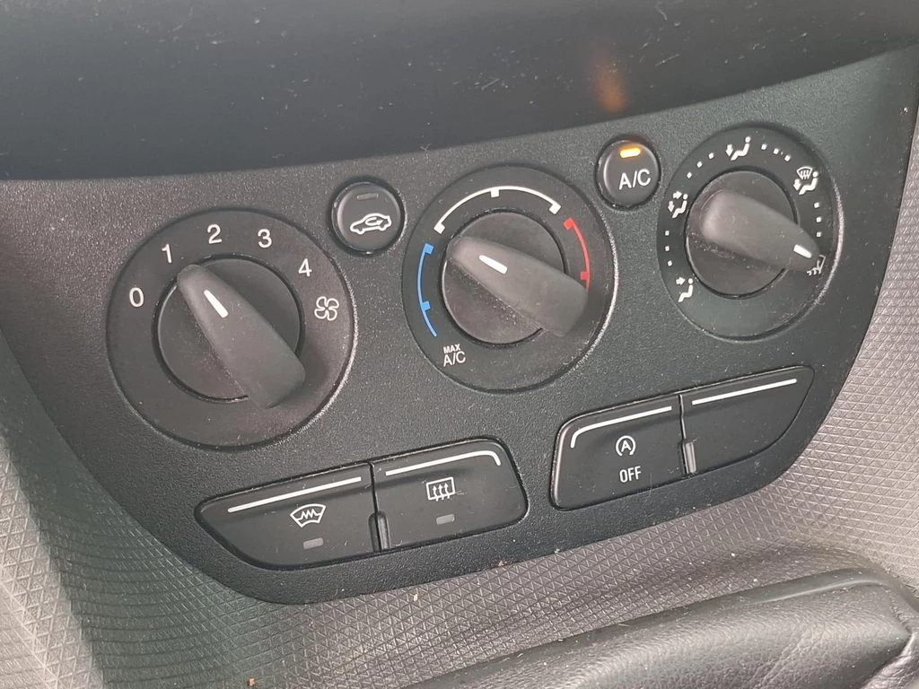 Ford Transit Connect – foto 25