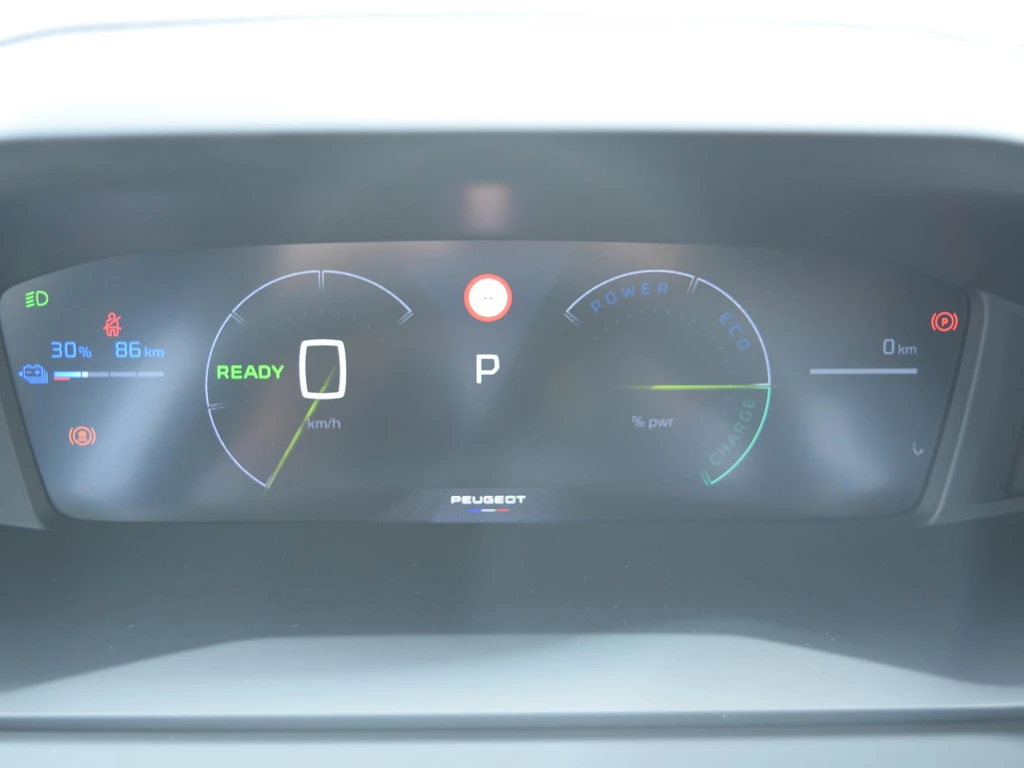 Peugeot e-208 – foto 8