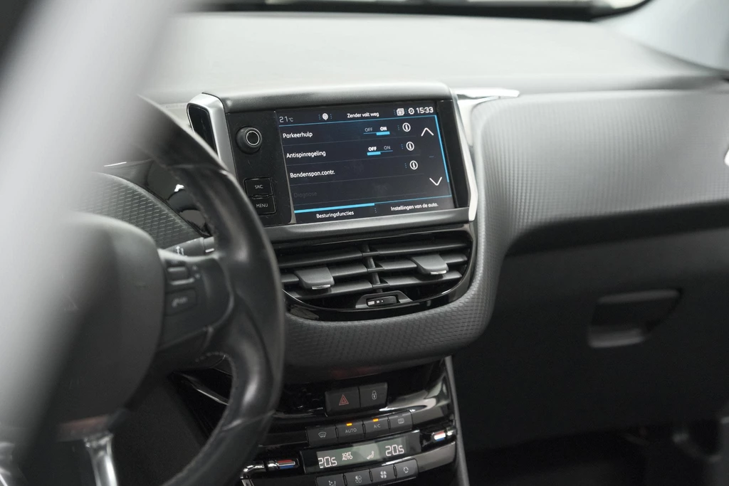Peugeot 208 – foto 80