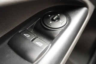 Ford Transit Connect – thumbnail 18