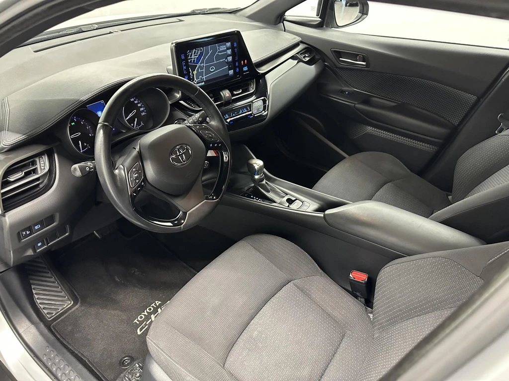 Toyota C-HR – foto 15