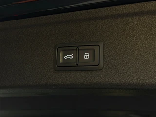 Audi RS4 – thumbnail 22