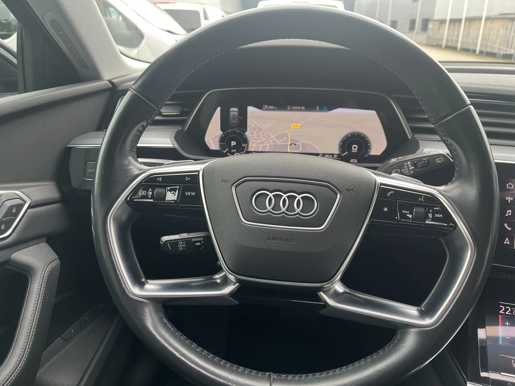 Audi e-tron – foto 15