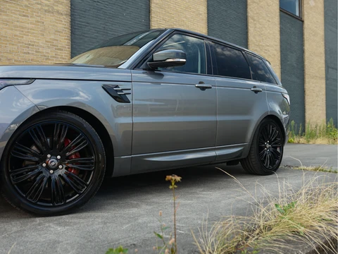 Land Rover Range Rover Sport P400e HSE Dynamic l Trekhaak l Meridian Signature l 360° l Pano l Matrix
