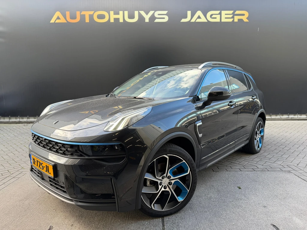 Lynk & Co 01 – foto 1