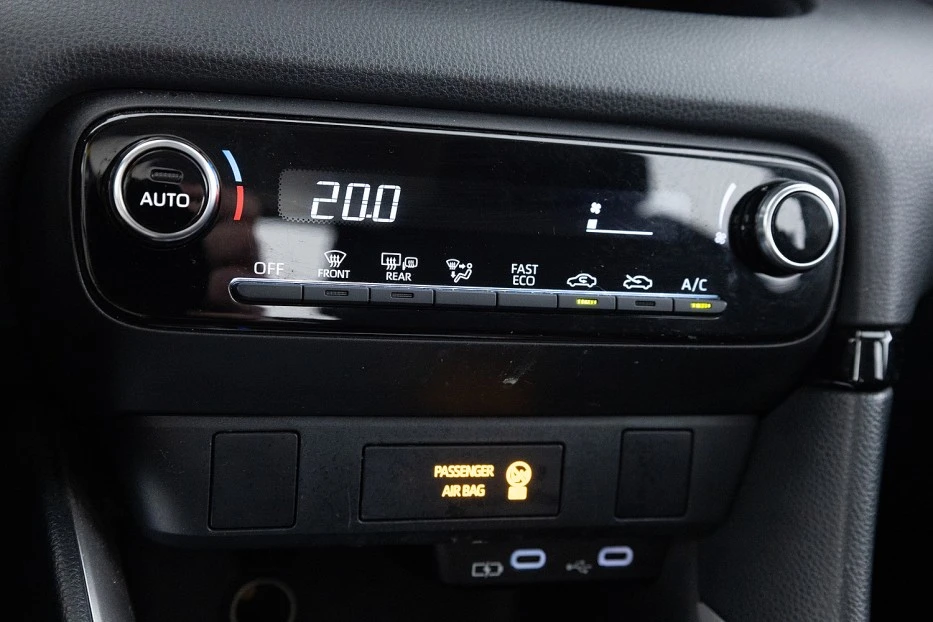 Toyota Yaris – foto 14
