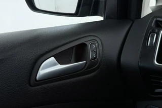 Ford C-MAX – thumbnail 41