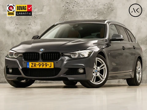 BMW 3 Serie 318i M Sport Automaat (PANORAMADAK, M PAKKET, GROOT NAVI, CAMERA, DEALER ONDERHOUDEN, COGNAC LEDER, SPORTSTOELEN, STOELVERWARMING, VIRTUAL COCKPIT, NIEUWSTAAT)